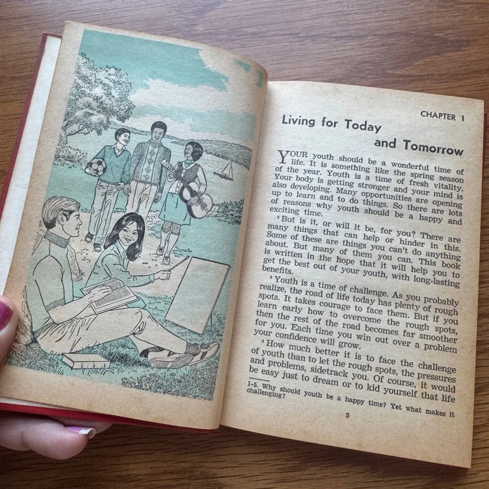 Your Youth Getting the Best Out of It 1976 Watchtower Bible Tract Society Book